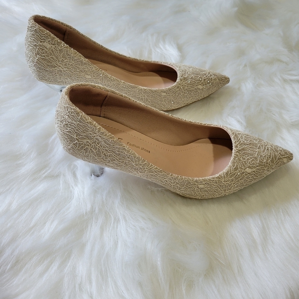 Chic Lace Beige Heels - Picture 4 of 8